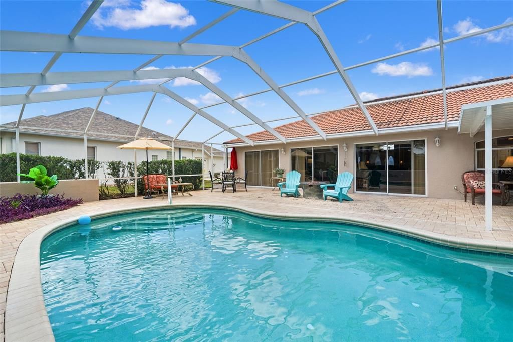 En Venta: $499,900 (3 camas, 2 baños, 2366 Pies cuadrados)
