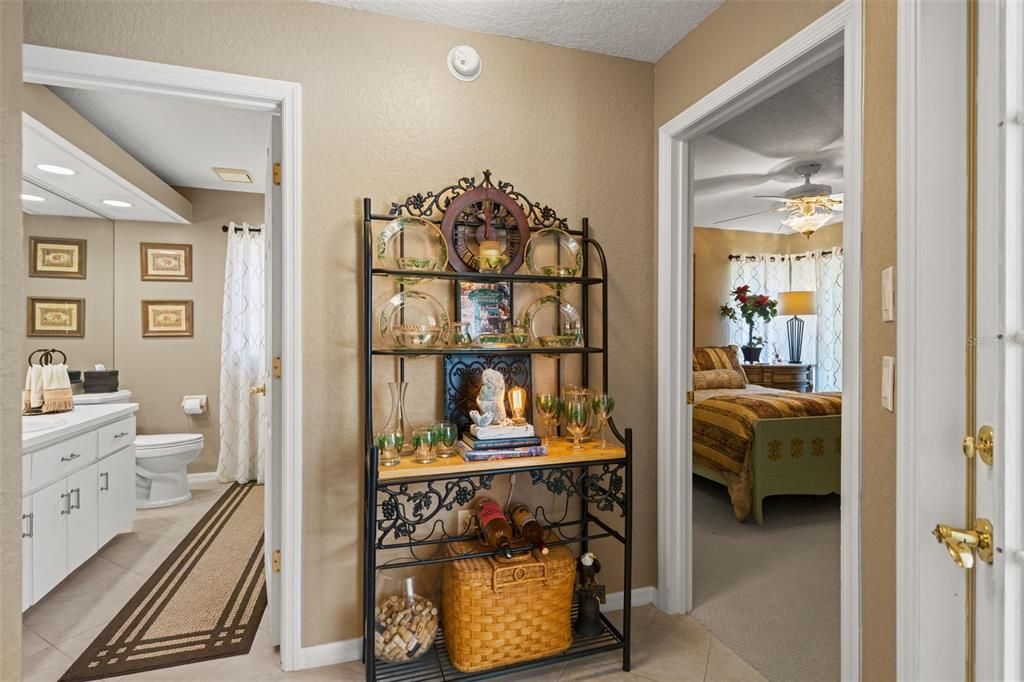 En Venta: $499,900 (3 camas, 2 baños, 2366 Pies cuadrados)