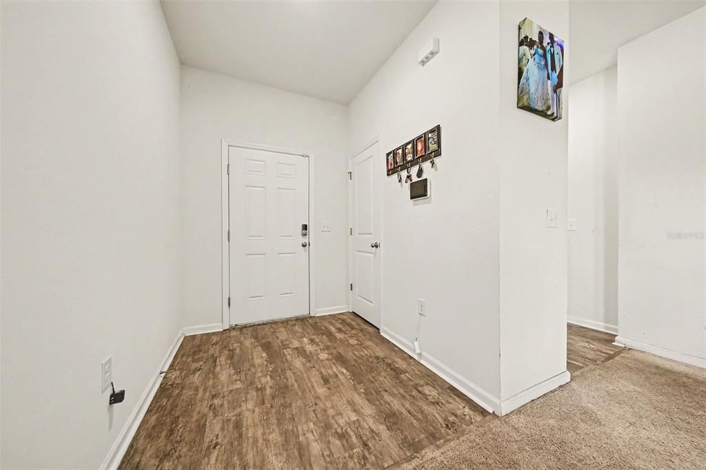 En Venta: $299,999 (3 camas, 2 baños, 1537 Pies cuadrados)