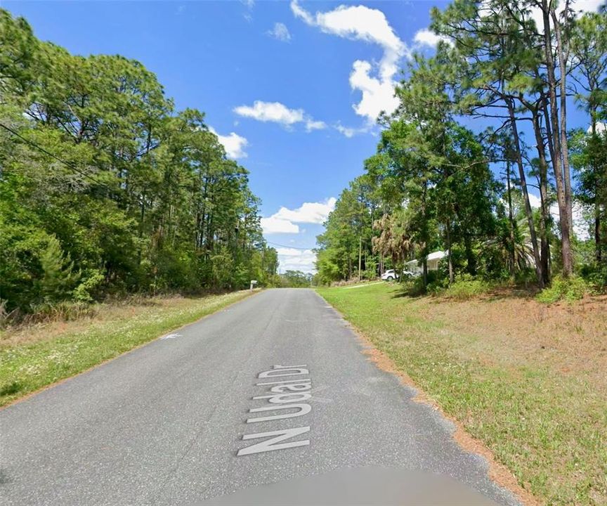 На продажу: $24,900 (0.23 acres)