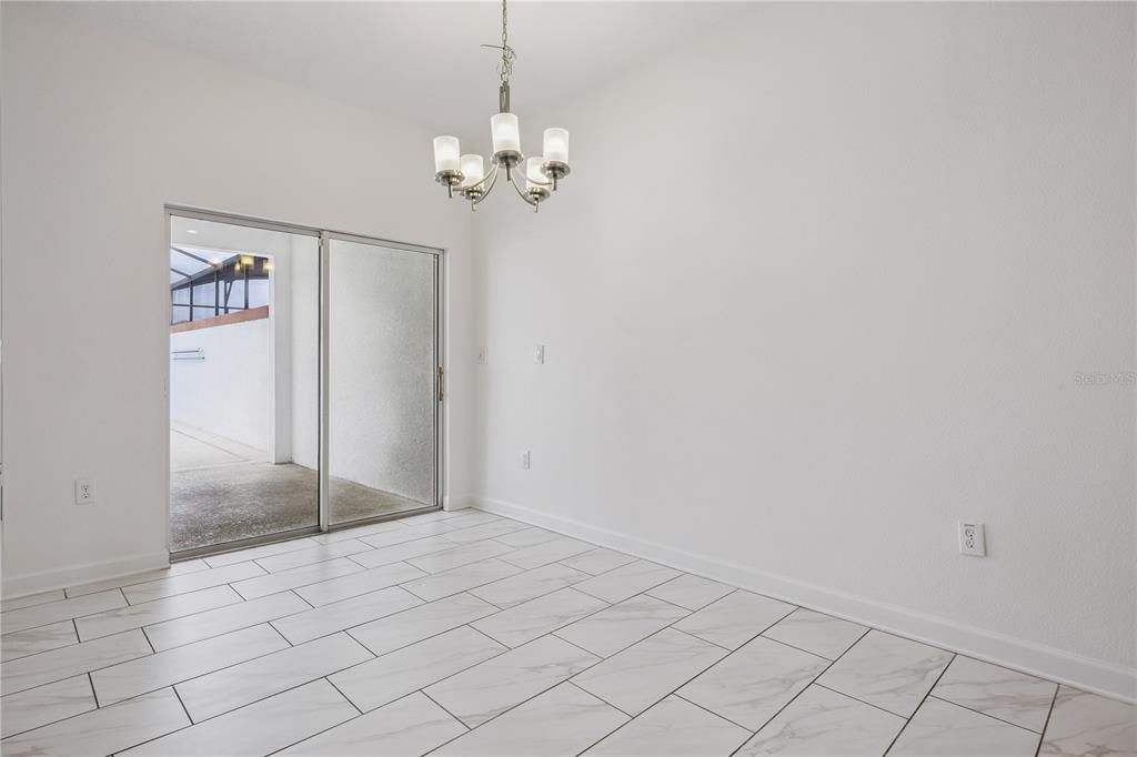 For Sale: $350,000 (4 beds, 3 baths, 1902 Square Feet)
