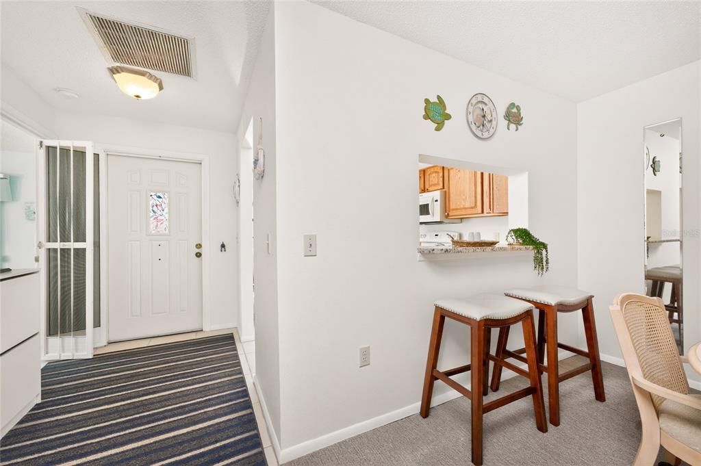 For Sale: $190,000 (2 beds, 2 baths, 1089 Square Feet)