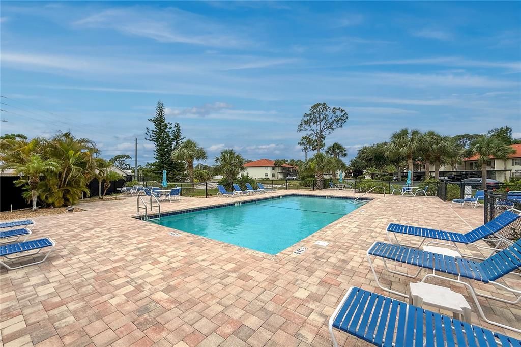 For Sale: $190,000 (2 beds, 2 baths, 1089 Square Feet)