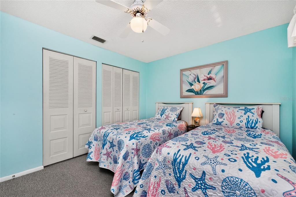 For Sale: $190,000 (2 beds, 2 baths, 1089 Square Feet)