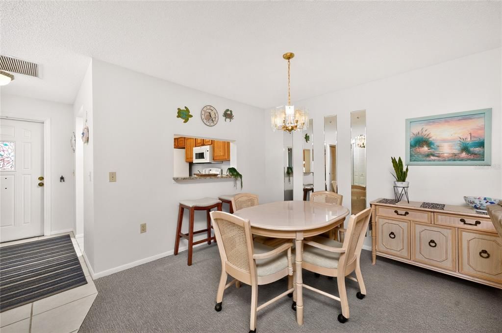 For Sale: $190,000 (2 beds, 2 baths, 1089 Square Feet)