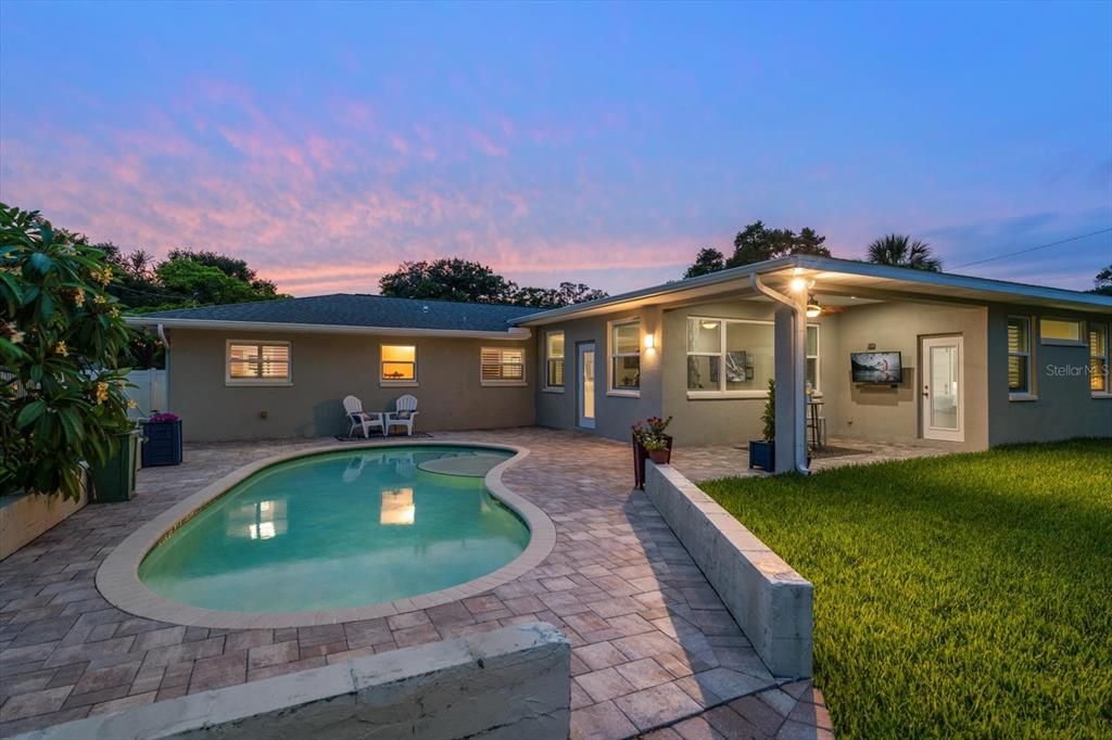 For Sale: $899,000 (4 beds, 3 baths, 2264 Square Feet)
