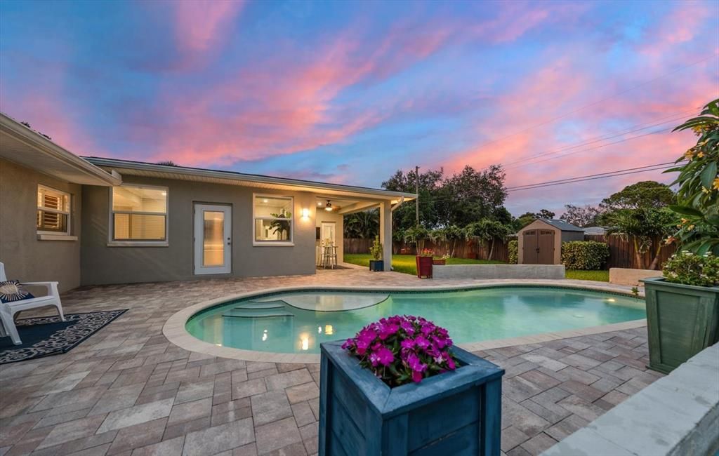 For Sale: $899,000 (4 beds, 3 baths, 2264 Square Feet)
