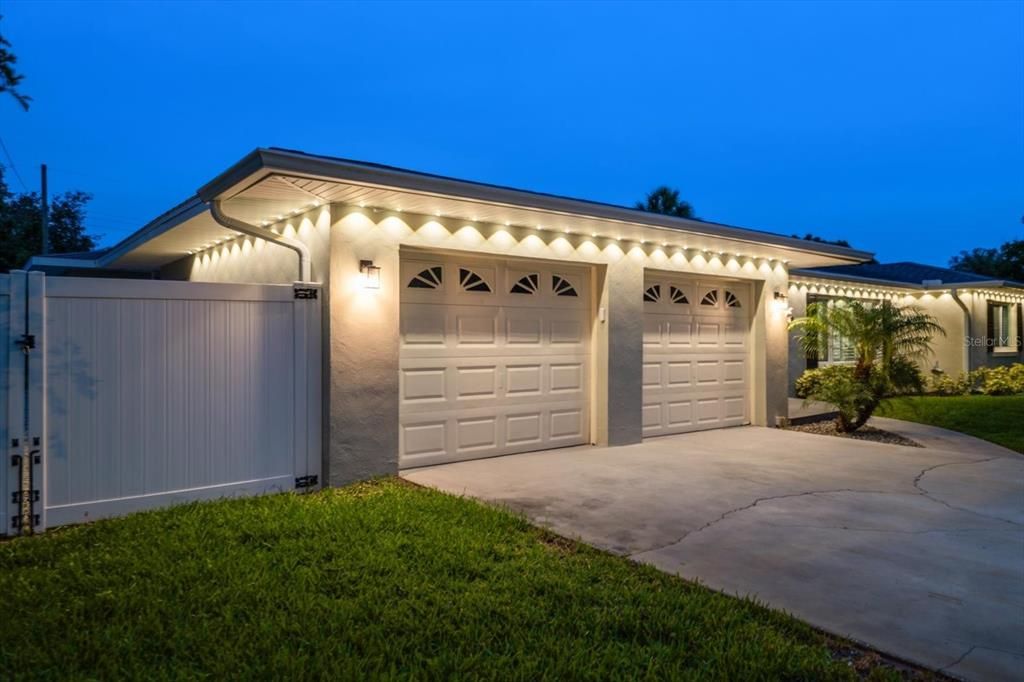 For Sale: $899,000 (4 beds, 3 baths, 2264 Square Feet)