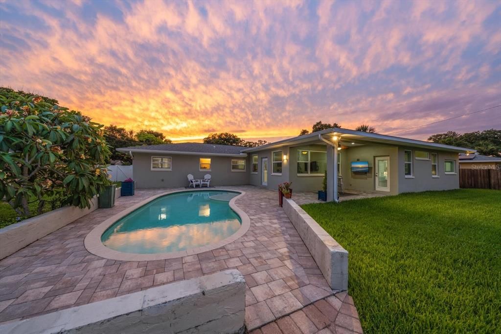 For Sale: $899,000 (4 beds, 3 baths, 2264 Square Feet)