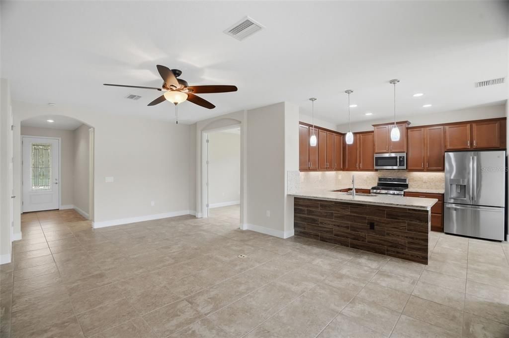 For Sale: $388,880 (3 beds, 2 baths, 1737 Square Feet)