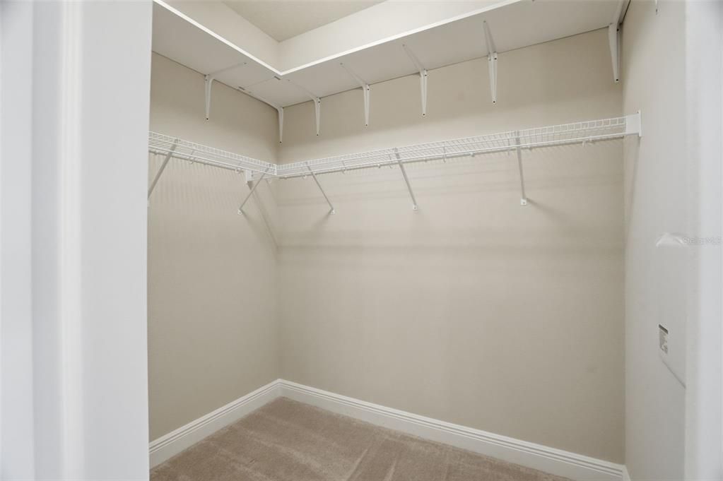 For Sale: $388,880 (3 beds, 2 baths, 1737 Square Feet)