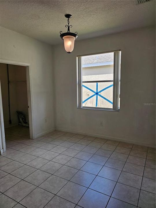 En Venta: $255,150 (4 camas, 3 baños, 1956 Pies cuadrados)