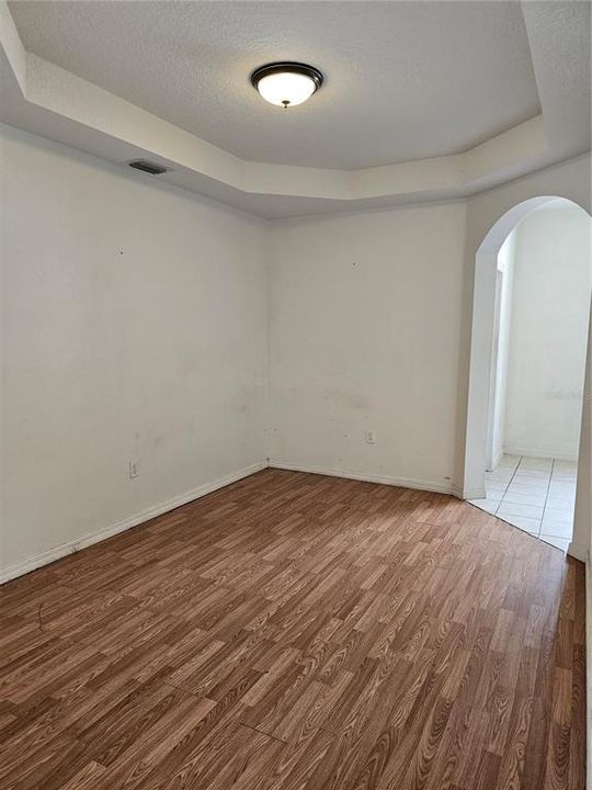 En Venta: $255,150 (4 camas, 3 baños, 1956 Pies cuadrados)