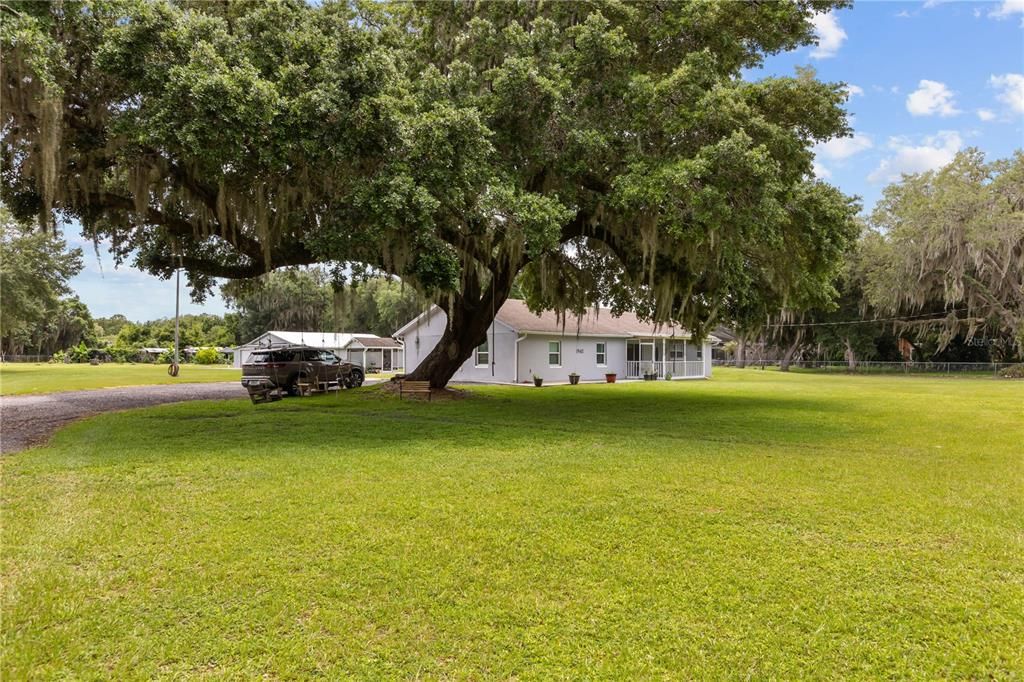 For Sale: $675,000 (3 beds, 3 baths, 1943 Square Feet)