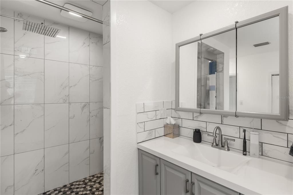 For Sale: $675,000 (3 beds, 3 baths, 1943 Square Feet)