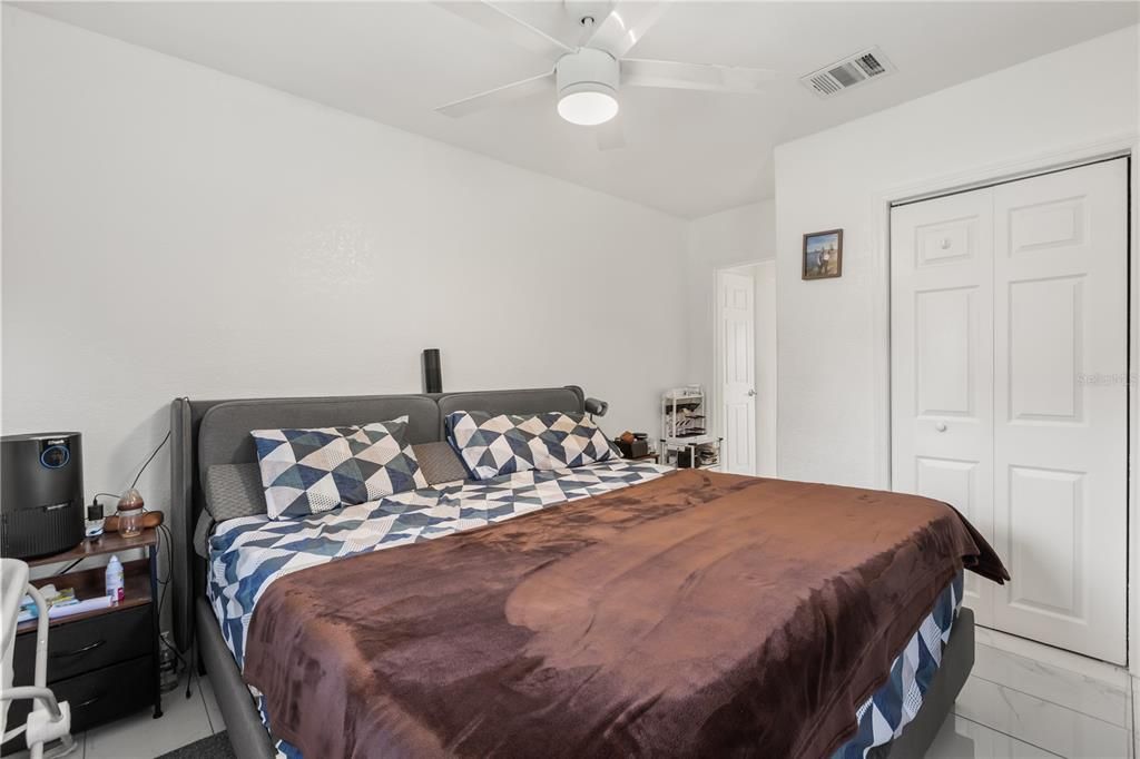 For Sale: $675,000 (3 beds, 3 baths, 1943 Square Feet)