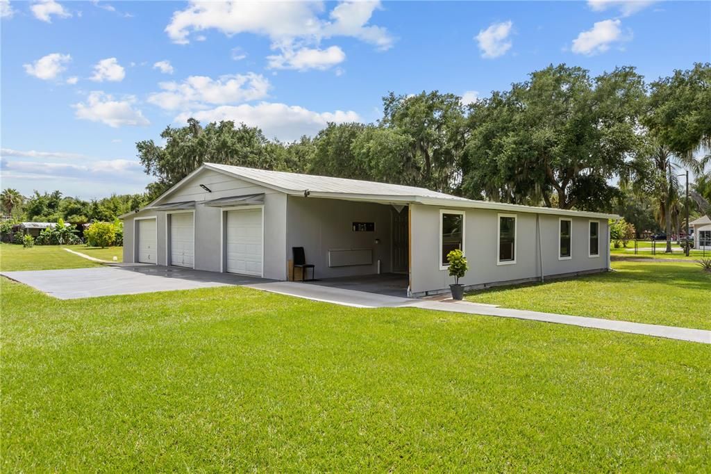 For Sale: $675,000 (3 beds, 3 baths, 1943 Square Feet)