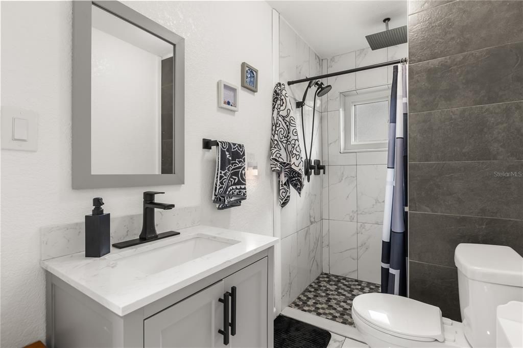 For Sale: $675,000 (3 beds, 3 baths, 1943 Square Feet)