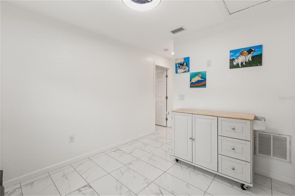 For Sale: $675,000 (3 beds, 3 baths, 1943 Square Feet)
