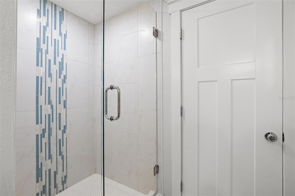For Sale: $885,000 (3 beds, 2 baths, 2302 Square Feet)