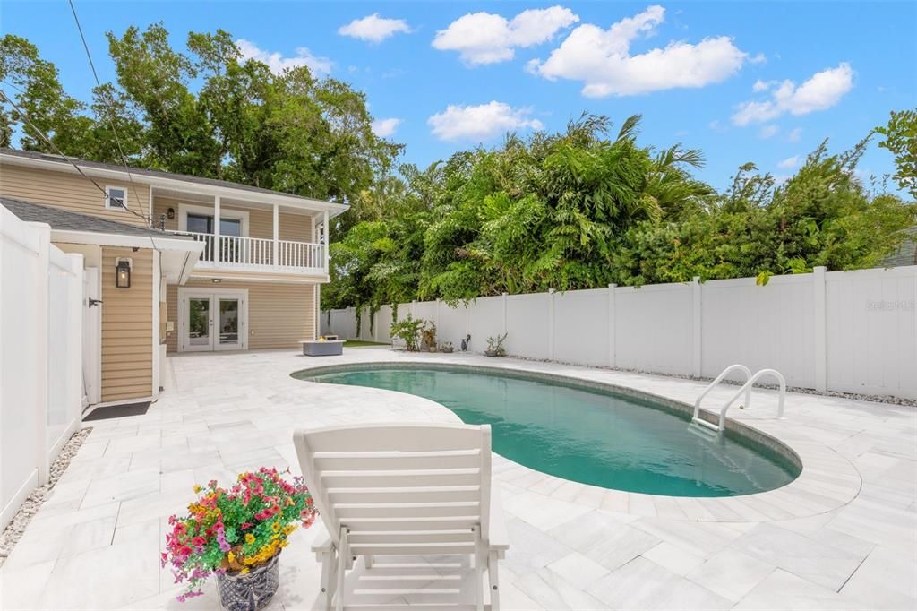 For Sale: $885,000 (3 beds, 2 baths, 2302 Square Feet)