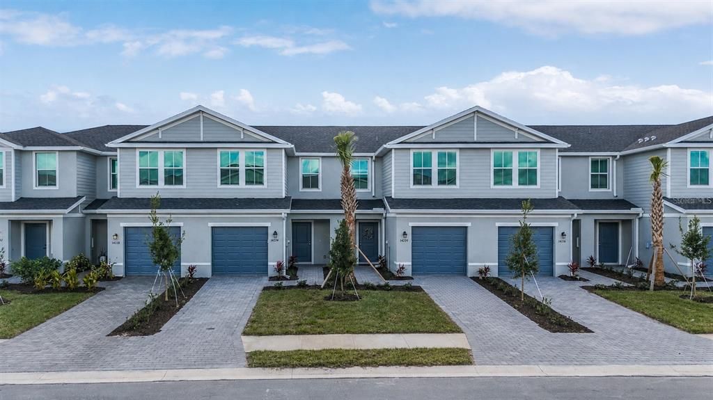 For Rent: $2,200 (3 beds, 2 baths, 1352 Square Feet)