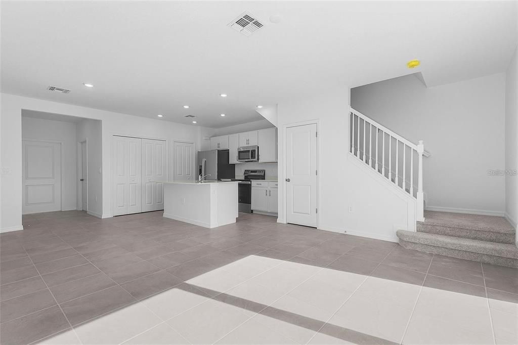 For Rent: $2,200 (3 beds, 2 baths, 1352 Square Feet)