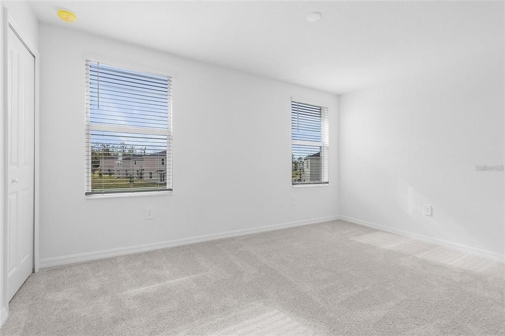 For Rent: $2,200 (3 beds, 2 baths, 1352 Square Feet)
