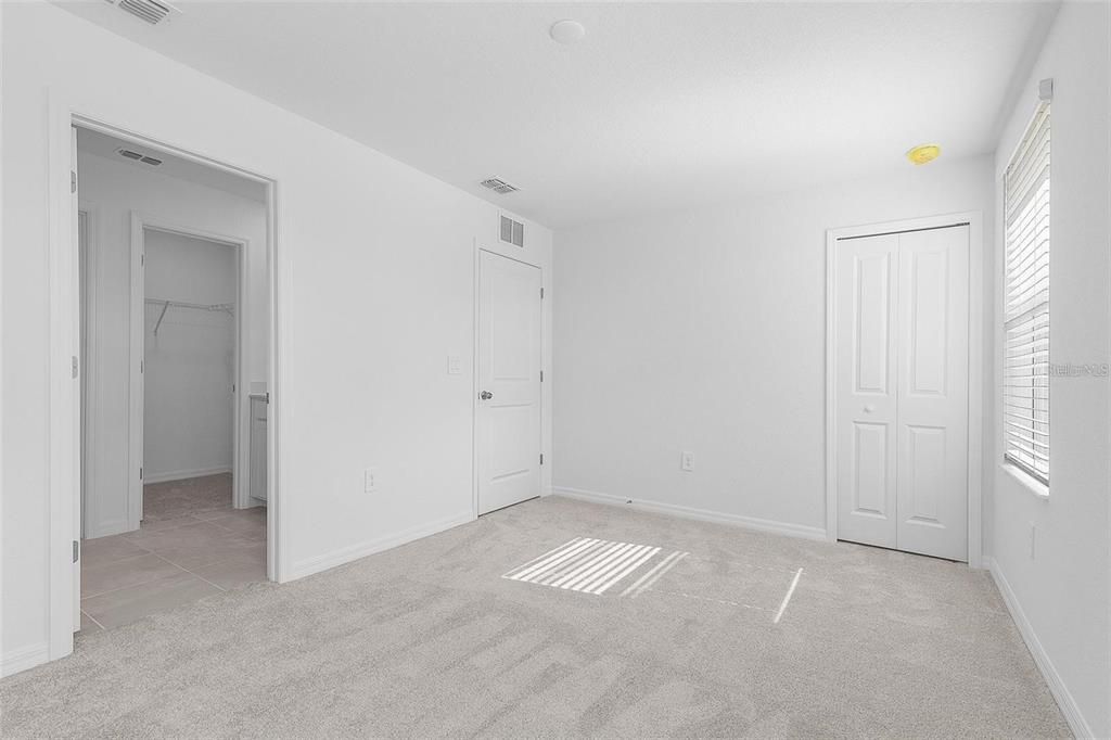 For Rent: $2,200 (3 beds, 2 baths, 1352 Square Feet)