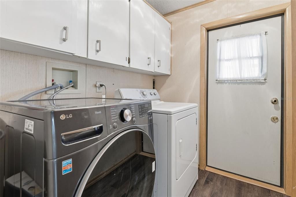 На продажу: $175,000 (2 спален, 2 ванн, 1266 Квадратных фут)