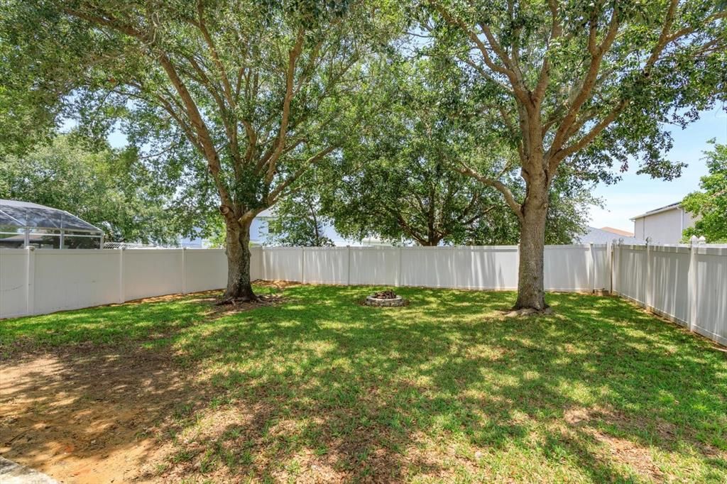 For Sale: $360,000 (4 beds, 2 baths, 2358 Square Feet)