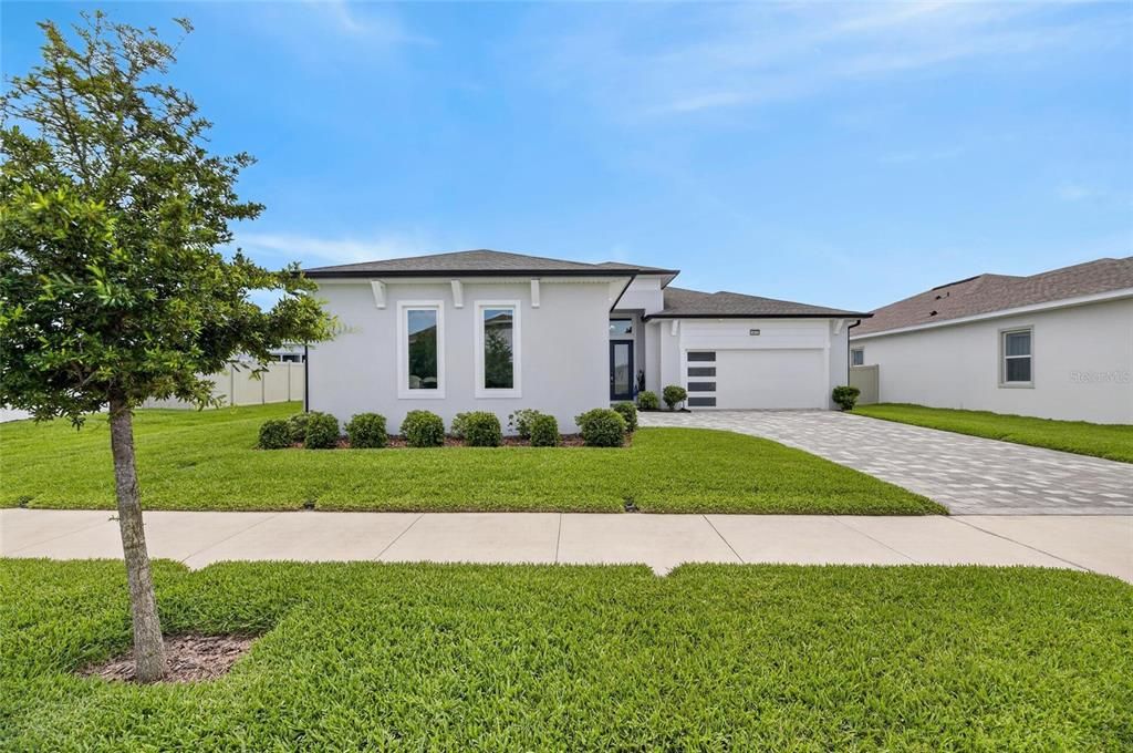 For Sale: $749,990 (4 beds, 2 baths, 2497 Square Feet)