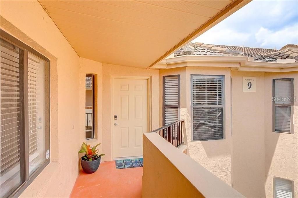 В аренду: $2,200 (2 спален, 2 ванн, 1075 Квадратных фут)