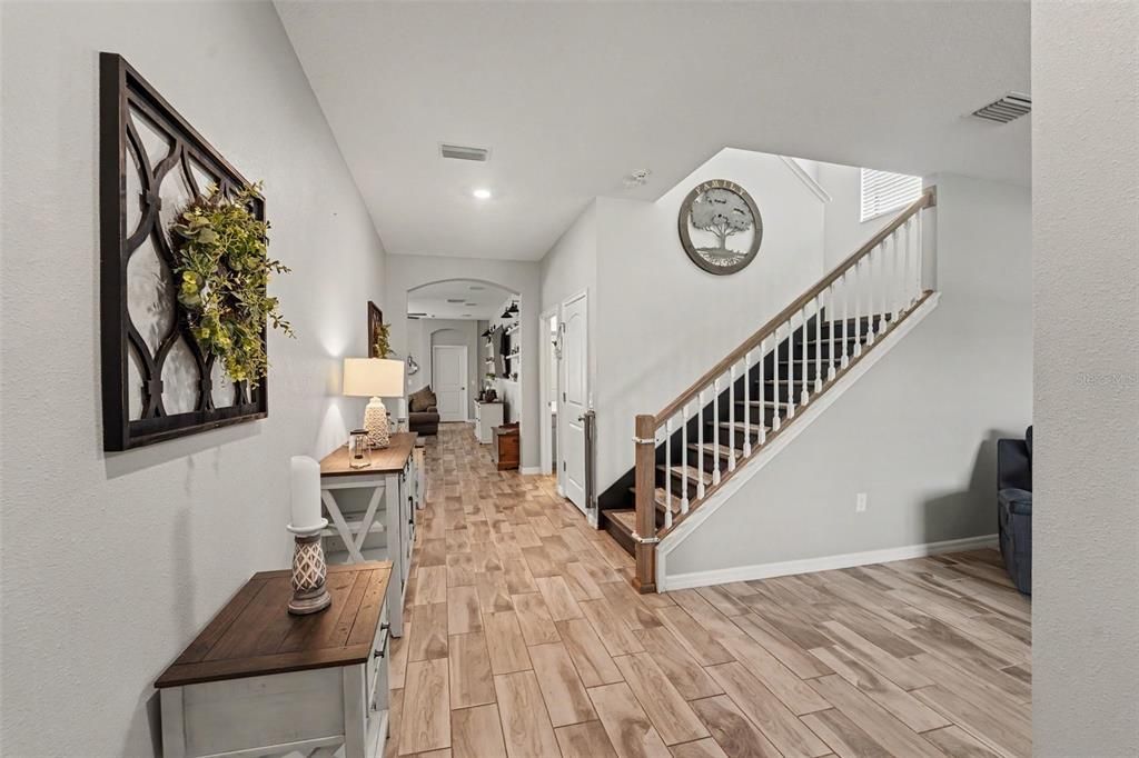 For Sale: $465,000 (4 beds, 3 baths, 2943 Square Feet)