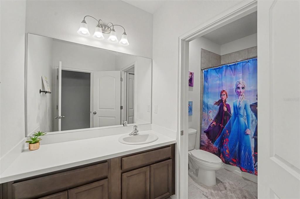 For Sale: $465,000 (4 beds, 3 baths, 2943 Square Feet)