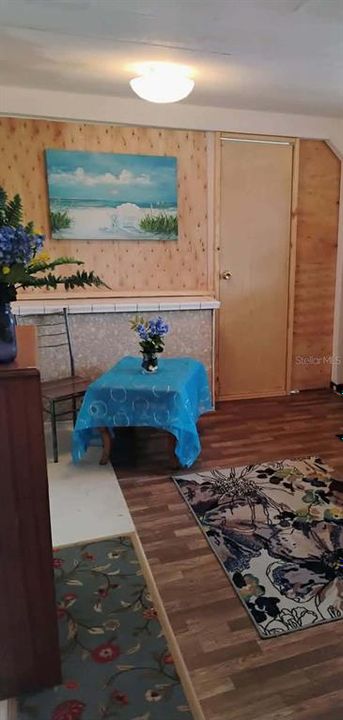На продажу: $128,000 (2 спален, 2 ванн, 720 Квадратных фут)