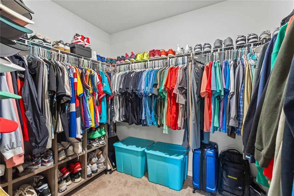 For Sale: $259,950 (3 beds, 2 baths, 1404 Square Feet)