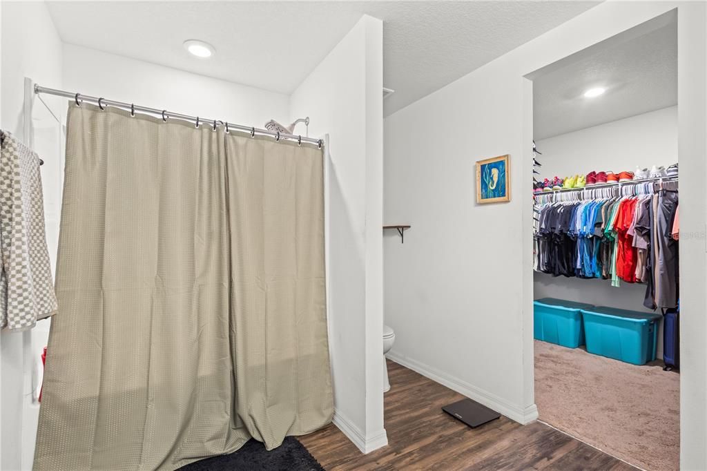 For Sale: $259,950 (3 beds, 2 baths, 1404 Square Feet)