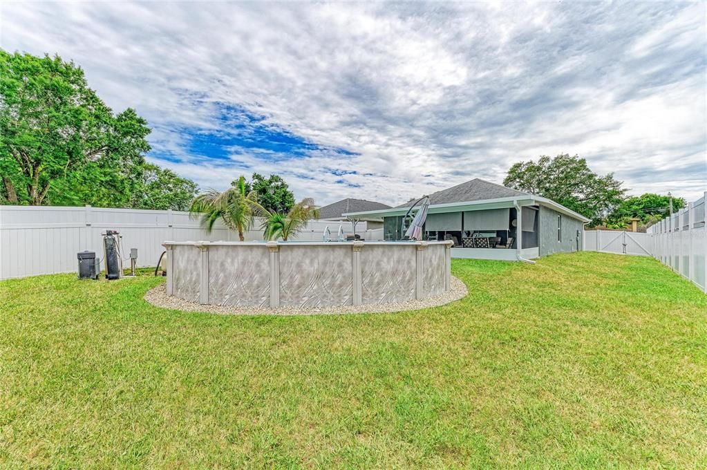 For Sale: $409,000 (2 beds, 2 baths, 1201 Square Feet)