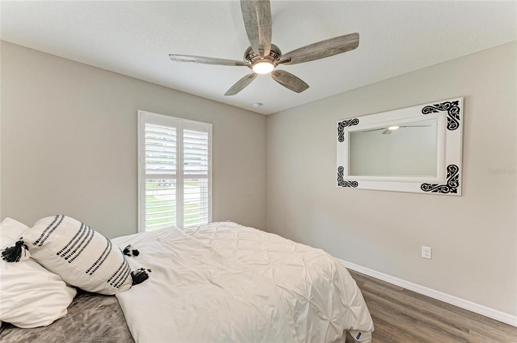 For Sale: $409,000 (2 beds, 2 baths, 1201 Square Feet)
