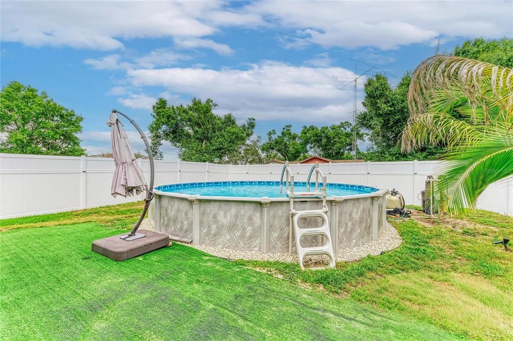 For Sale: $409,000 (2 beds, 2 baths, 1201 Square Feet)