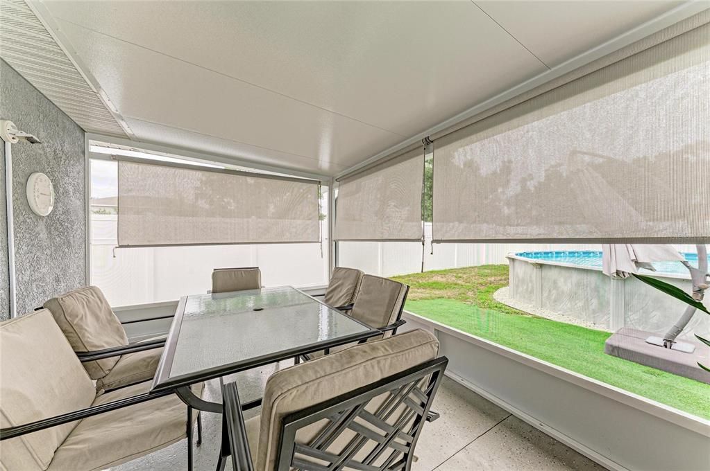 For Sale: $409,000 (2 beds, 2 baths, 1201 Square Feet)