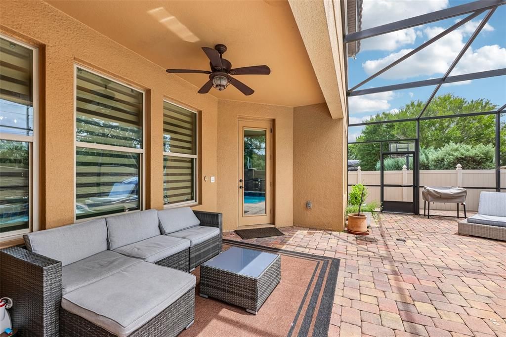 На продажу: $1,125,000 (5 спален, 3 ванн, 4936 Квадратных фут)