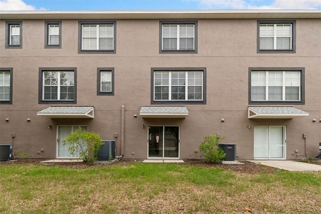 For Sale: $282,000 (4 beds, 4 baths, 2023 Square Feet)