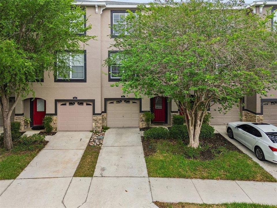 For Sale: $282,000 (4 beds, 4 baths, 2023 Square Feet)