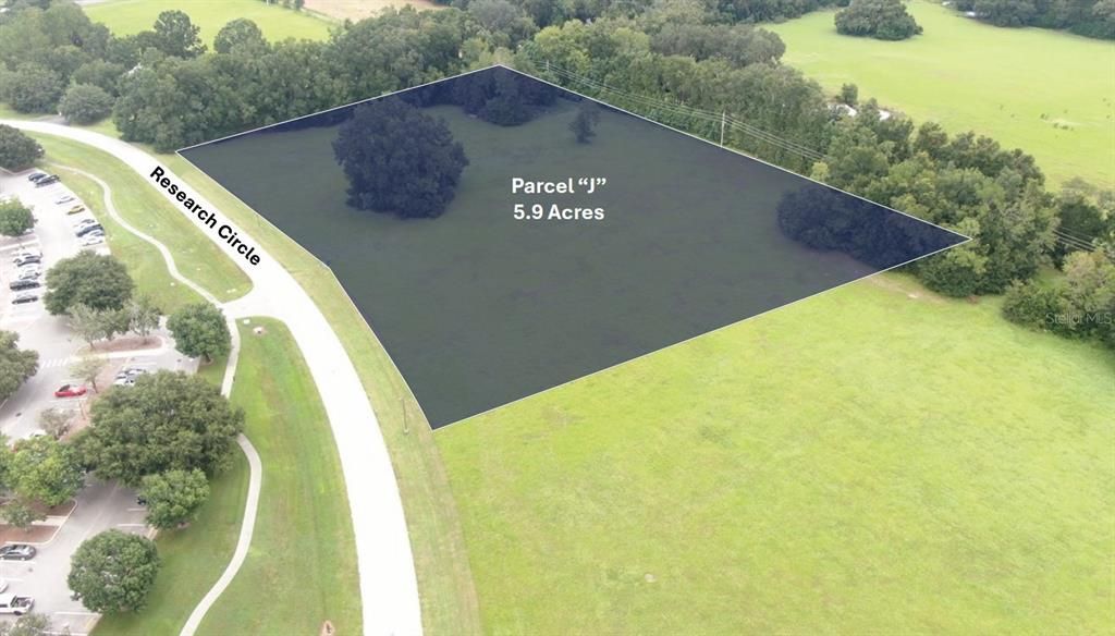 En Venta: $885,000 (5.90 acres)