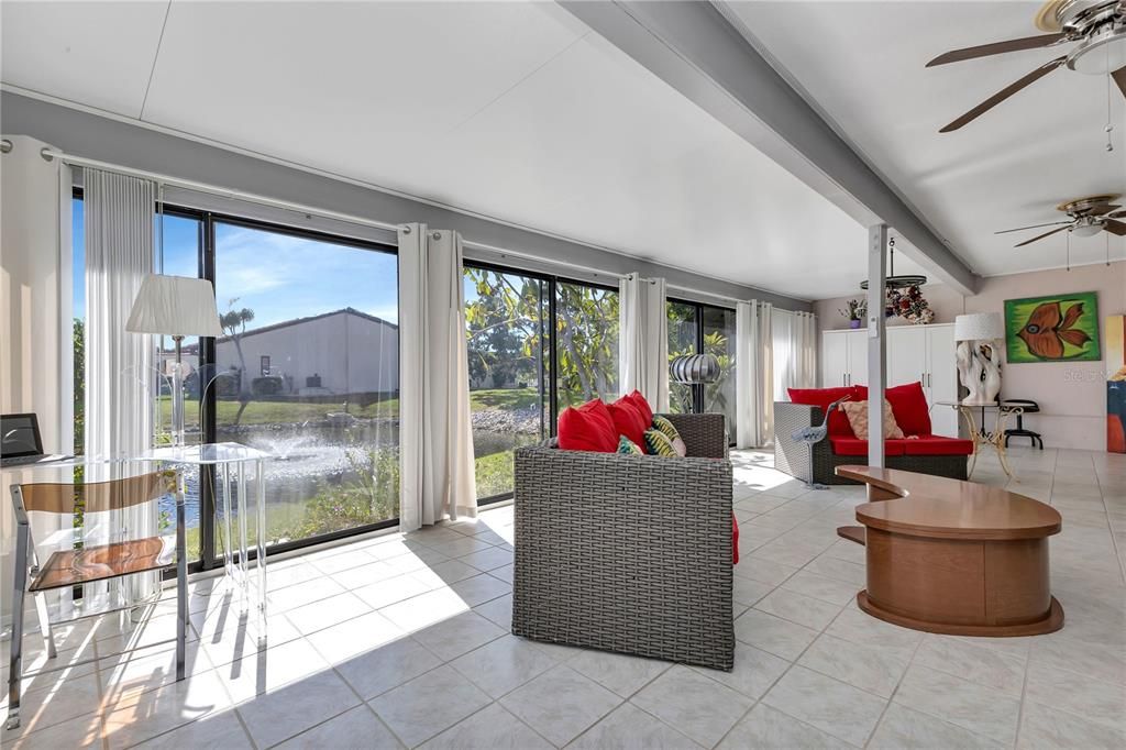 For Sale: $325,000 (3 beds, 2 baths, 2582 Square Feet)