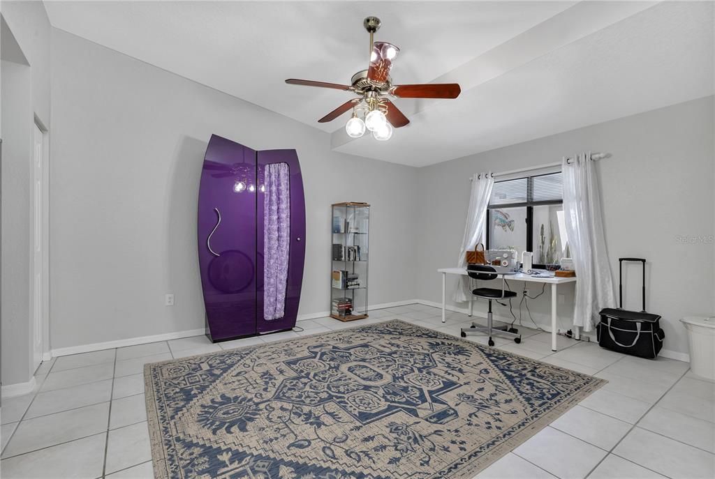 For Sale: $325,000 (3 beds, 2 baths, 2582 Square Feet)