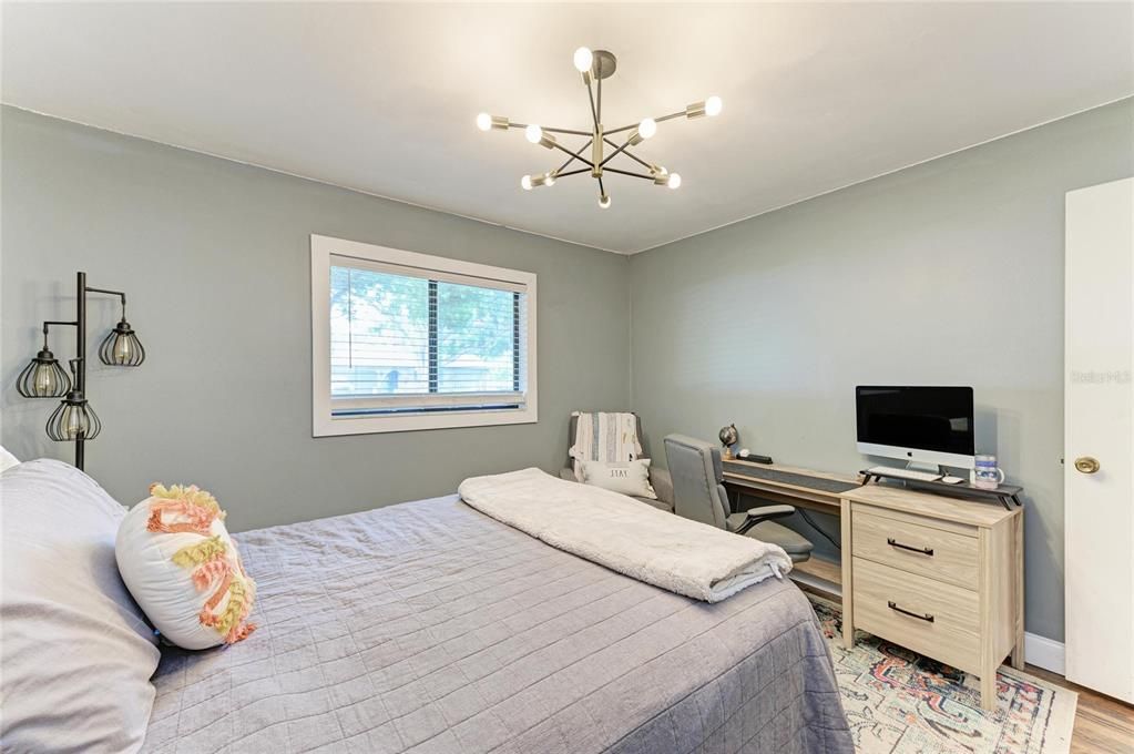 For Sale: $405,000 (3 beds, 2 baths, 1656 Square Feet)