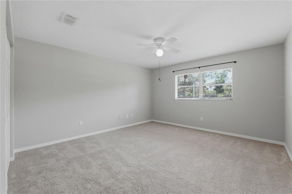 For Sale: $270,000 (2 beds, 2 baths, 1114 Square Feet)
